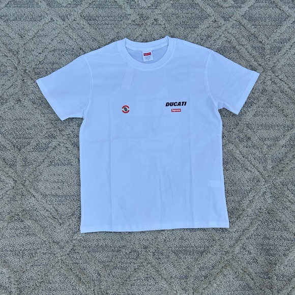 Supreme Shirt - Picture 1 of 2